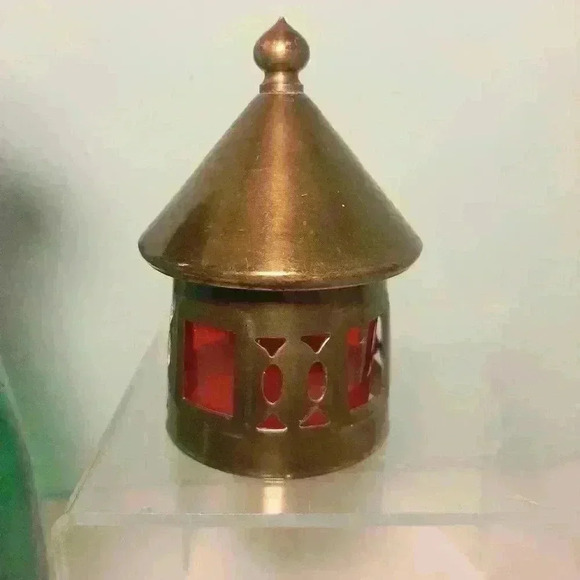 Vintage Musical Lighthouse Decanter/Bottle. Emerald Green and Brass - Picture 3 of 6